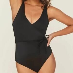 NWOT Andie The Belmar One Piece Swimsuit Crossover Tie Waist V Neck Black Size M